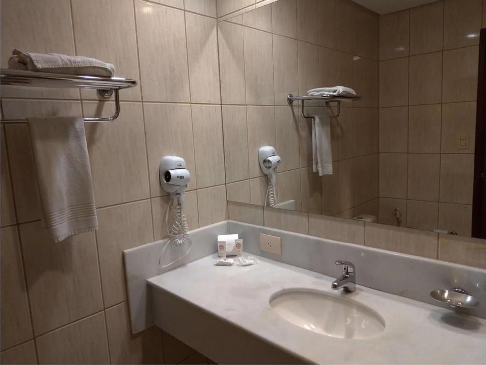 Master Plaza Hotel Barbacena Exterior photo