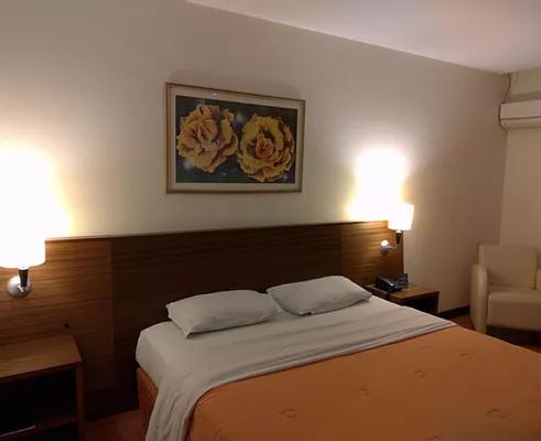 Master Plaza Hotel Barbacena Exterior photo